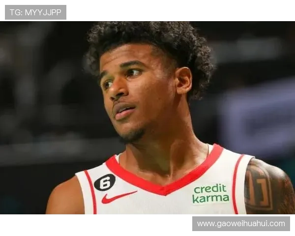 布克称杰伦-格林为超级威胁期待其回归展现接球投篮与突破能力