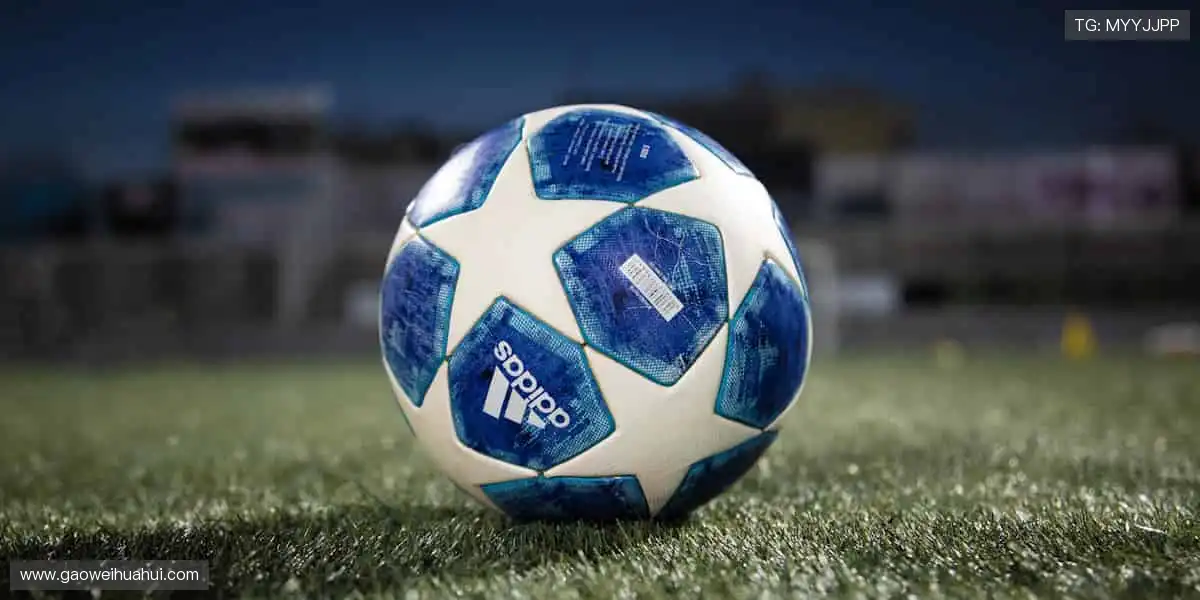 💬 弹幕狂欢，与百万球迷共享胜利喜悦！🎉